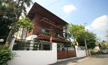 12 Bedroom Villa for sale in Sam Sen Nai, Bangkok