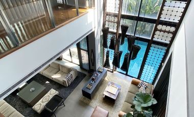 5 Bedroom Villa for sale in Khlong Tan Nuea, Bangkok