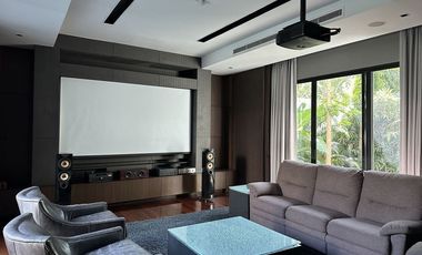 5 Bedroom Villa for sale in Khlong Tan Nuea, Bangkok