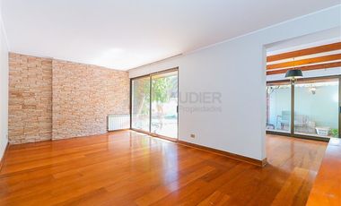 Casa en Arriendo en Estadio Manquehue