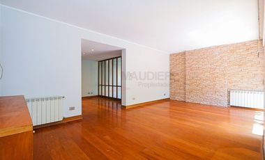 Casa en Arriendo en Estadio Manquehue