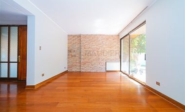 Casa en Arriendo en Estadio Manquehue