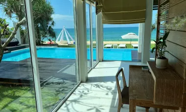 Absolute Beachfront Villa