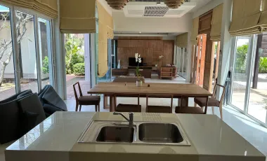 Absolute Beachfront Villa
