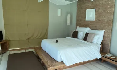 Absolute Beachfront Villa