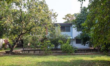 3 Bedroom Villa for sale in Bang Chak, Bangkok