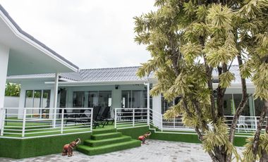 5 Bedroom Villa for sale in Rawai, Phuket