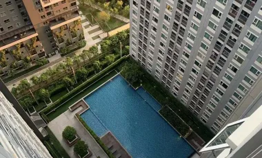 Studio Condo at Espire Erawan for Sale