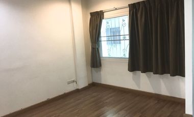 3 Bedroom Townhouse for sale at Baan Thammachad Phetkasem 114