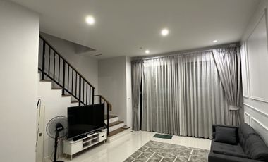 3 Bedroom Townhome BaanKlangMuang TheEditionRama9-Pattanakan