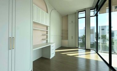 Villa for Sale at The master Ekkamai - ramintra
