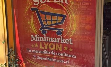Local Comercial en Venta en Ricardo Lyon / Simón Bolívar
