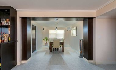 Hermosa casa amueblada en Clayton.