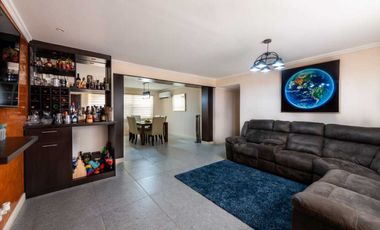 Hermosa casa amueblada en Clayton.