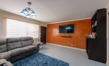 Hermosa casa amueblada en Clayton.