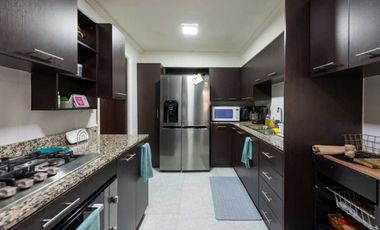 Hermosa casa amueblada en Clayton.