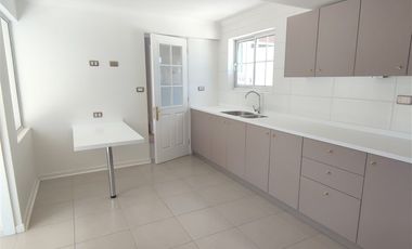 Casa en Venta en Venta amplia Casa Condominio Inglés Curicó SIN COMISION 116 mt en dos pisos