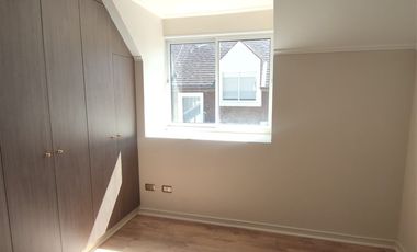 Casa en Venta en Venta amplia Casa Condominio Inglés Curicó SIN COMISION 116 mt en dos pisos