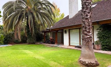 Sitio en Arriendo en Jardín La Dehesa , Santiago