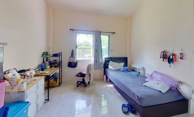 4 Bedroom House for sale at Moo Baan Rung Arun