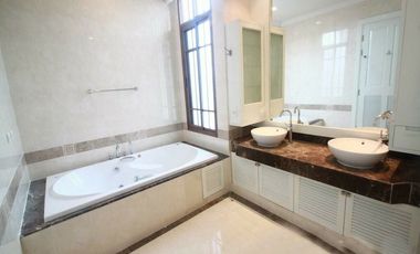 5 Bedroom Villa for sale at Baan Sansiri Sukhumvit 67