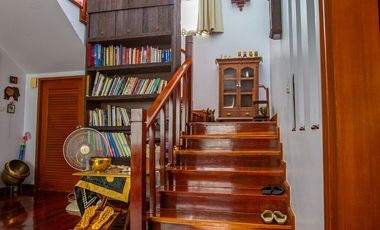 7 Bedroom Villa for sale in Phra Khanong Nuea, Bangkok