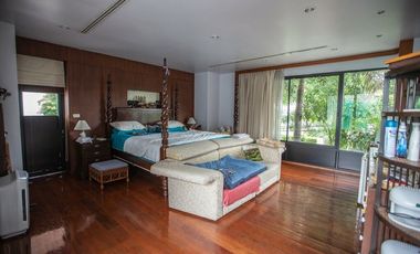 7 Bedroom Villa for sale in Phra Khanong Nuea, Bangkok
