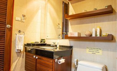 7 Bedroom Villa for sale in Phra Khanong Nuea, Bangkok