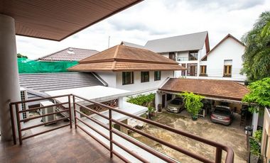 7 Bedroom Villa for sale in Phra Khanong Nuea, Bangkok