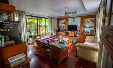7 Bedroom Villa for sale in Phra Khanong Nuea, Bangkok