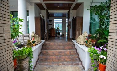 7 Bedroom Villa for sale in Phra Khanong Nuea, Bangkok