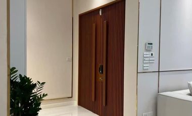 7 Bedroom Villa for sale in Sam Sen Nai, Bangkok