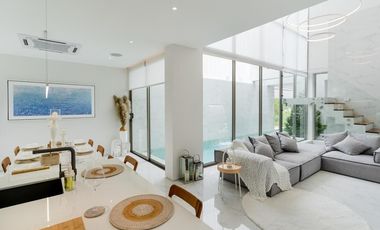 Modern 3 Bedrooms Villa. Construction will be Complete by March 15, 2023