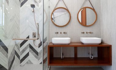 5 Bedroom Villa for sale in Phra Khanong Nuea, Bangkok