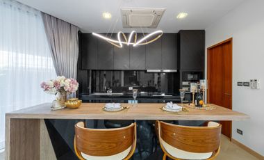 5 Bedroom Villa for sale in Phra Khanong Nuea, Bangkok