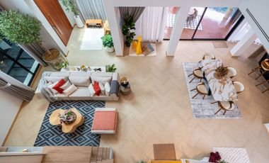 5 Bedroom Villa for sale in Phra Khanong Nuea, Bangkok