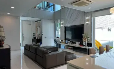 Luxury House 3 Stories For Sell/Rent @VIVE Ekkamai- Ramintha