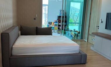 Luxury House 3 Stories For Sell/Rent @VIVE Ekkamai- Ramintha