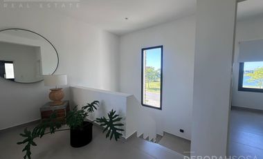 Casa en venta o alquiler Barrio Ceibos Puertos del lago 3 dormitorios y dependencia piscina fogonero