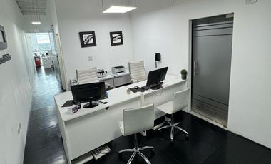 Oficina  Completa de 90 m2 con Cocina y Cochera Subterránea