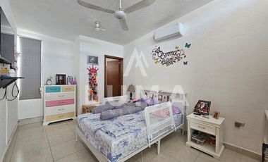 Casa en venta en Fraccionamiento Raíces II