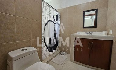 Casa en venta en Fraccionamiento Raíces II