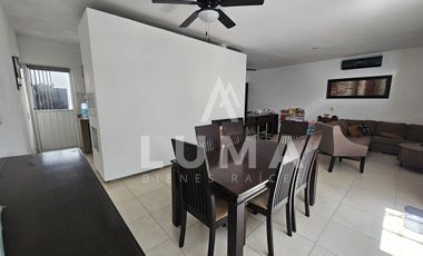 Casa en venta en Fraccionamiento Raíces II