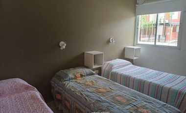 Oportunidad!!!Bajo de precio!!! Complejo de 6 departamentos en venta.