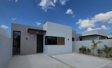 Casa nueva de una planta en Privada Tagora, Conkal