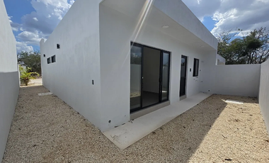 Casa nueva de una planta en Privada Tagora, Conkal