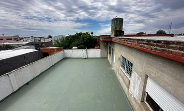 VENTA GALPÓN CON CASA PATIO TERRAZA OFICINA LANÚS OESTE