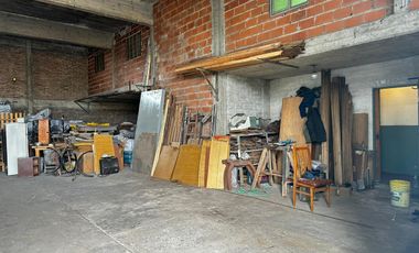 VENTA GALPÓN CON CASA PATIO TERRAZA OFICINA LANÚS OESTE