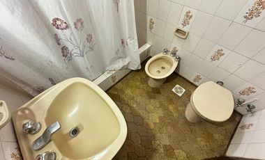 VENTA GALPÓN CON CASA PATIO TERRAZA OFICINA LANÚS OESTE