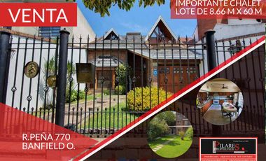 Casa  de 5 dormitorios con parque y quincho lote de 8.66 x 60 en Banfield Oeste acepta  permuta